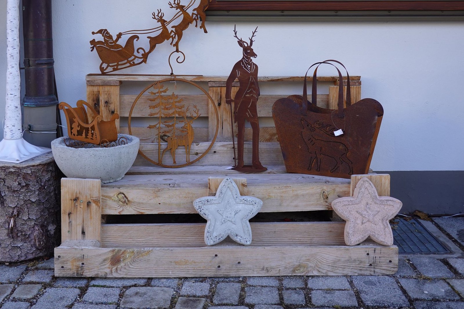 Außergewöhnliche Weihnachtsdeko außen: was wirklich hilft — Hero-Aufnahme